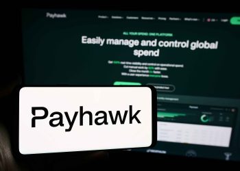 Payhawk Partners with J.P. Morgan Payments