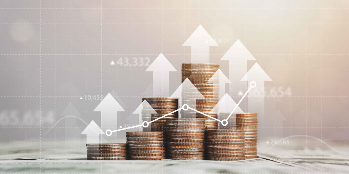 Brazil Analysts Raise Inflation and Key Rate Estimates Through 2027
